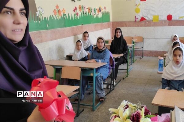 پایگاه تابستانی اوقات فراغت در دبستان شهید‌سیفی رباط‌کریم