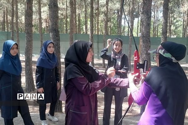 اردوی یک‌روزه دختران بعثت ۲ در اردوگاه استانی شهید‌منتظری شهرستان‌ شهریار