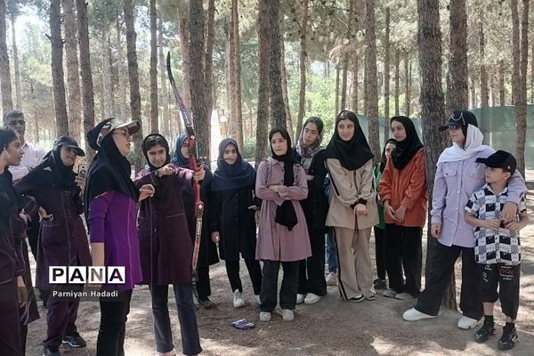 اردوی یک‌روزه دختران بعثت ۲ در اردوگاه استانی شهید‌منتظری شهرستان‌ شهریار