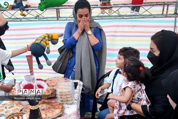 برگزاری غرفه‌های عفاف و حجاب در رودهن