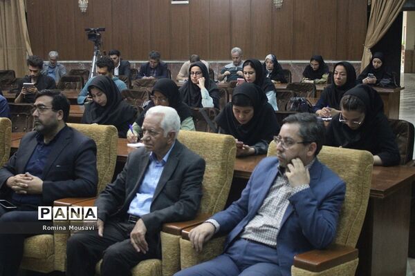 نشست خبری مدیرکل فرهنگ و ارشاد اسلامی آذربایجان شرقی