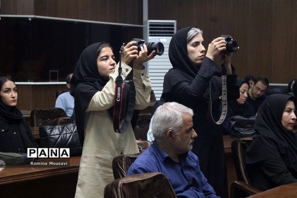 نشست خبری مدیرکل فرهنگ و ارشاد اسلامی آذربایجان شرقی