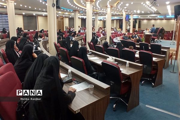 آیین افتتاحیه و نشست توجیهی «لیگ جت» دانش آموزی در قم