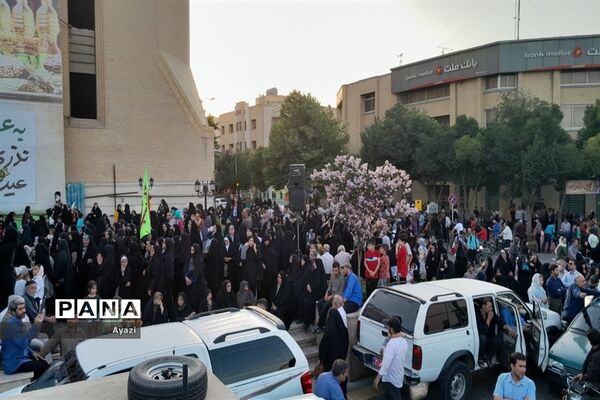 اجتماع بزرگ خانوادگی در هفته حجاب و عفاف در میدان امام حسین اصفهان