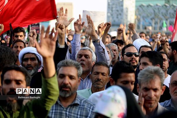 اجتماع بزرگ عفاف و حجاب در میدان امام حسین(ع)