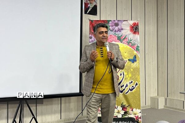 جشن فارغ‌التحصیلی دانش‌آموزان پایه دوازدهم دبیرستان استعدادهای درخشان شهید بهشتی رودهن