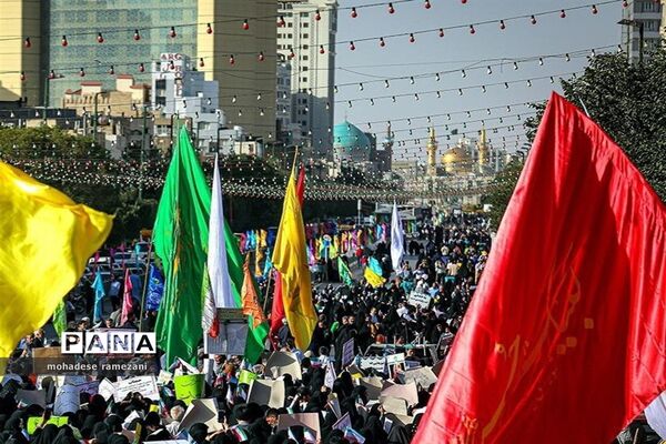 اجتماع عظیم مدافعان حریم خانواده در روز قیام مسجد گوهرشاد مشهد