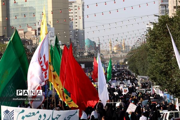 اجتماع عظیم مدافعان حریم خانواده در روز قیام مسجد گوهرشاد مشهد