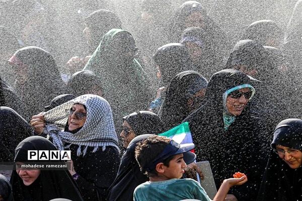 اجتماع عظیم مدافعان حریم خانواده در روز قیام مسجد گوهرشاد مشهد