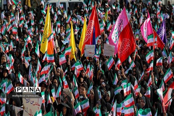 اجتماع عظیم مدافعان حریم خانواده در روز قیام مسجد گوهرشاد مشهد