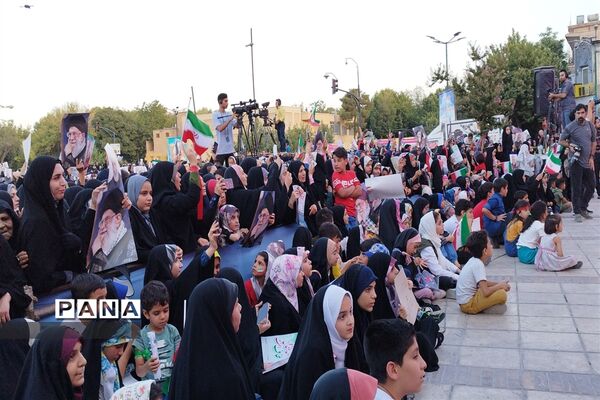 برگزاری اجتماع بزرگ خانوادگی ریحانه به مناسبت روز عفاف و حجاب در اصفهان