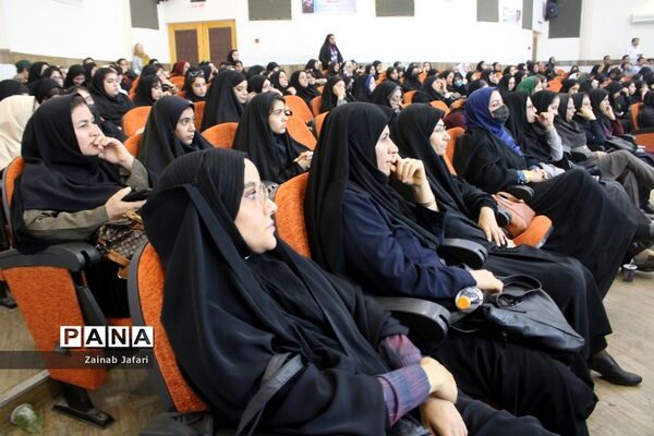 دوازدهمین جشنواره نوجوان سالم در بوشهر