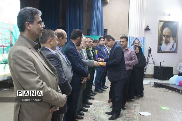 تجلیل از فعالان دوازدهمین جشنواره نوجوان سالم  در بوشهر