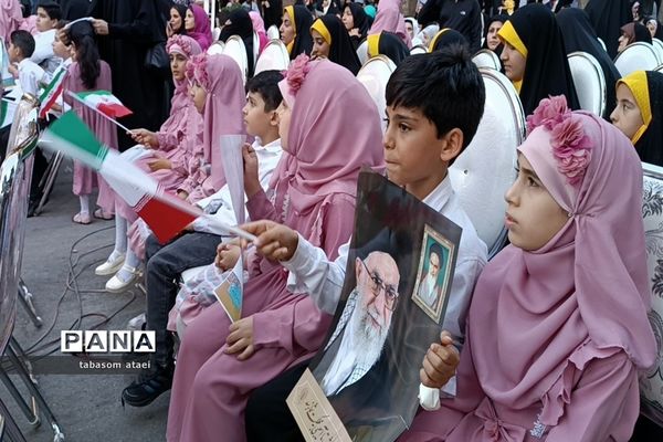 اجتماع بزرگ مدافعان حریم خانواده در کرمانشاه