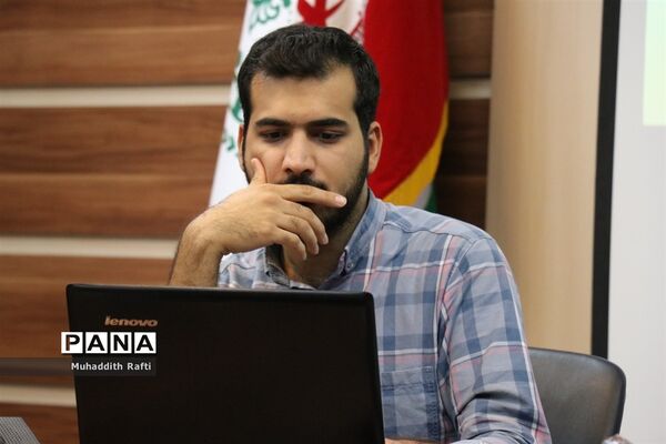 سومین جلسه از کارگاه تولید محتوای رسانه‌ای و تدوین تخصصی با موبایل همراه با تقدیر از خبرنگاران فعال تیم رسانه پانا