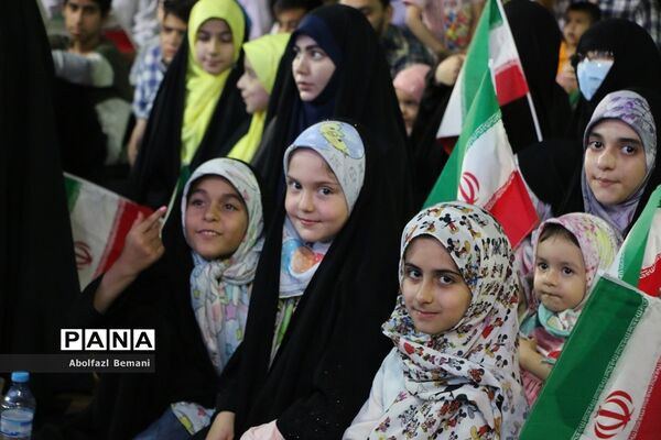 همایش خانوادگی عفاف و حجاب در قم