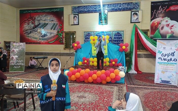 جشن ستارگان و تجلیل از دانش‌آْموزان برتر در شهرستان آباده/ فیلم