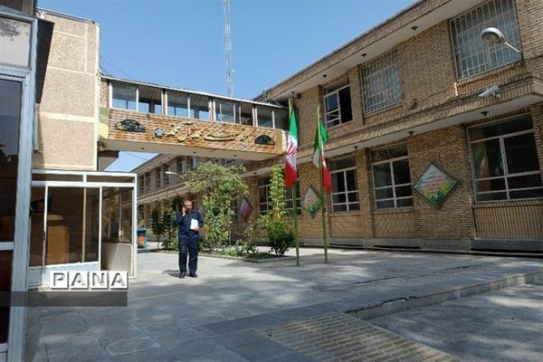 معاون پرورشی و فرهنگی اداره‌کل آموزش و پرورش استان اصفهان دانش‌آموزان مدارس منطقه حصه