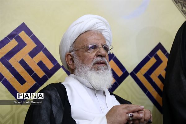 دیدار آیت‌الله ناصری با ائمه جماعت مدارس ناحیه یک