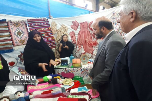 بازدید معاون عمرانی وزیر آموزش و پرورش از جشنواره تابستانه دانش‌آموزی در ابرکوه