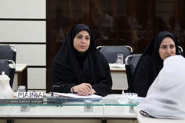 جلسه کار‌گروه توسعه مدیریت آموزش و پرورش استان بوشهر