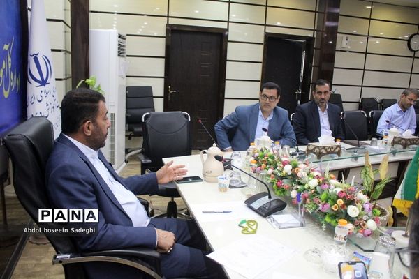جلسه کار‌گروه توسعه مدیریت آموزش و پرورش استان بوشهر
