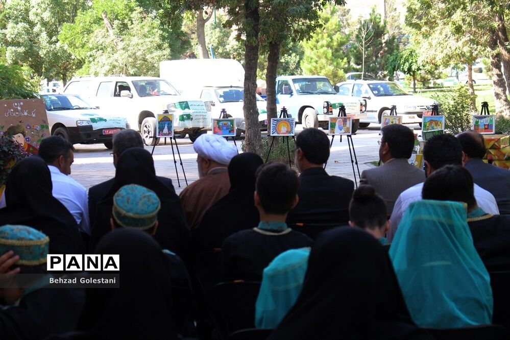 آیین ارسال 12هزار جلد کتاب به مراکز کانون پرورش فکری کودکان و نوجوانان آذربایجان‌ غربی