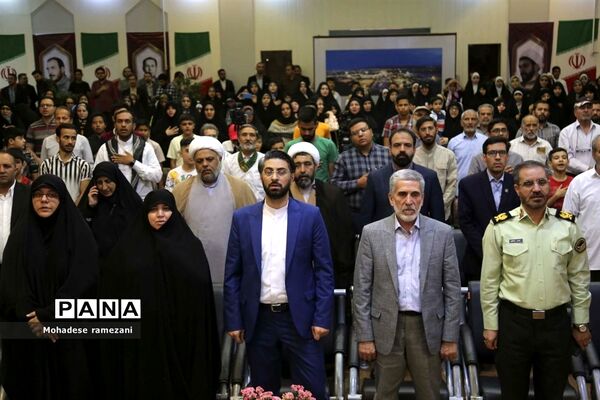 بازدید جمعی از مسئولان کشوری و استانی از اولین نمایشگاه تخصصی خانواده (مهرانه)