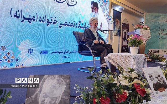 نمایشگاه‌های خانواده یک طرح اجتماعی بسیار سازنده در راه ترویج دین است