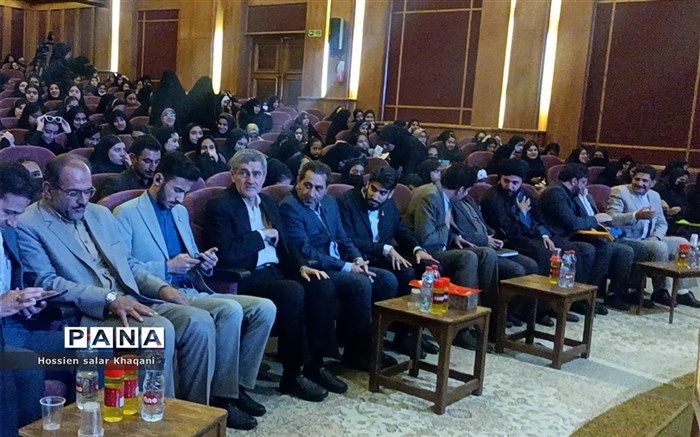 برگزاری سمینار بازگشت به خود با موضوع هویت‌شناسی نوجوان ایرانی در شیراز