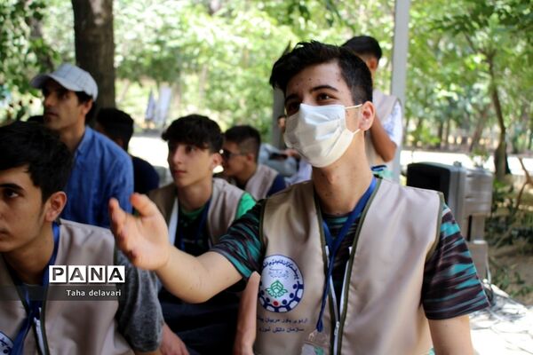 برگزاری اولین نماز جماعت گروه دوم اردوی یاورمربیان پیشتاز شهرستان‌های تهران
