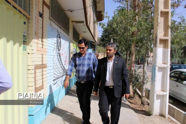 بازدید مدیرکل آموزش و پرورش شهرستان‌های تهران  از پایگاه‌های اوقات فراغت شهر جوادآباد