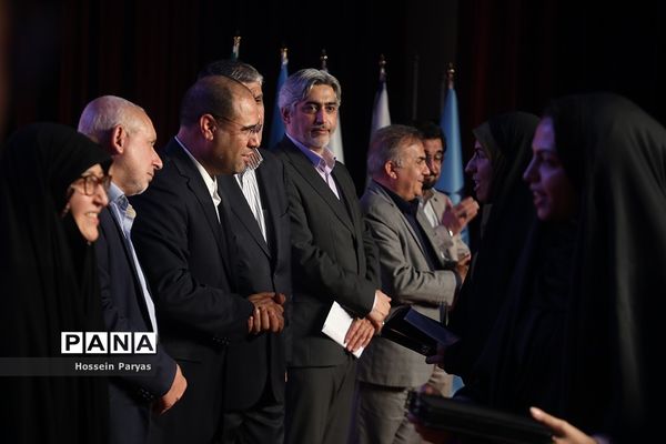 آیین انعقاد تفاهم‌نامه بین وزارت آموزش و پرورش و سازمان انرژی اتمی ایران