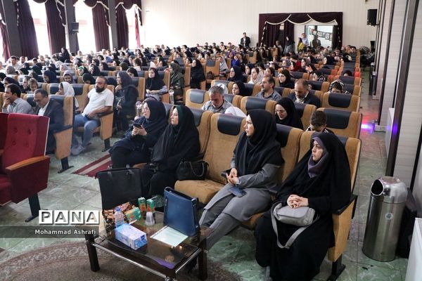 مراسم اختتامیه جشنواره‌ نوجوان سالم در آذربایجان غربی