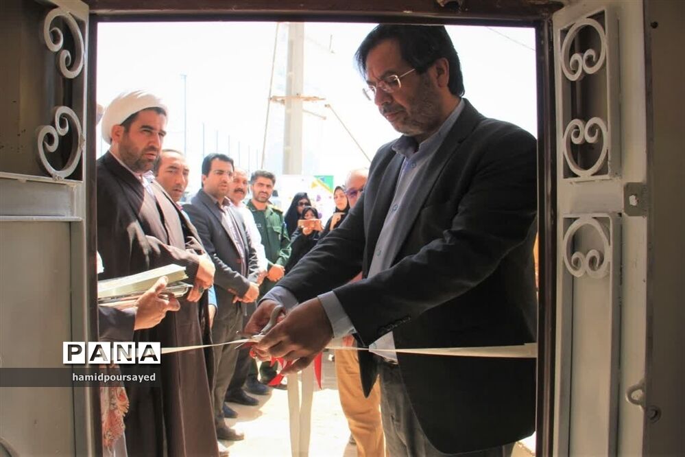افتتاح نمایشگاه صنایع‌دستی و محصولات خانگی شهرستان ابرکوه