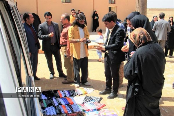 افتتاح نمایشگاه صنایع‌دستی و محصولات خانگی شهرستان ابرکوه