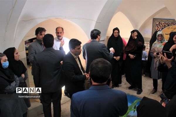 افتتاح نمایشگاه صنایع‌دستی و محصولات خانگی شهرستان ابرکوه