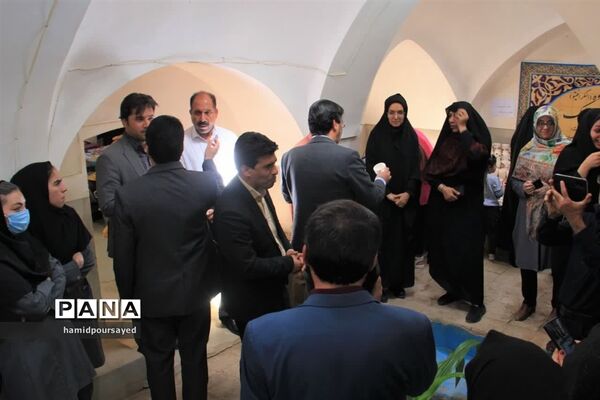 افتتاح نمایشگاه صنایع‌دستی و محصولات خانگی شهرستان ابرکوه