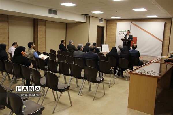 نشست خبری مدیرکل بهزیستی استان یزد به‌مناسبت هفته بهزیستی