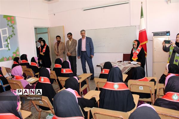 بازدید معاون ‌سازمان دانش‌آموزی‌ از پایگاه‌های اوقات فراغت سازمان دانش‌آموزی -2