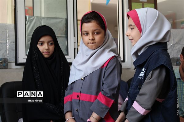 بازدید معاون ‌سازمان دانش‌آموزی‌ از پایگاه‌های اوقات فراغت سازمان دانش‌آموزی -2