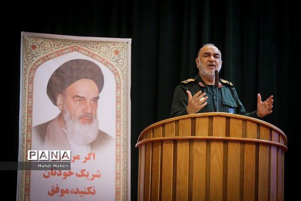 اختتامیه نمایشگاه تخصصی عملکرد و پیشرفت و محلات مردم سالار