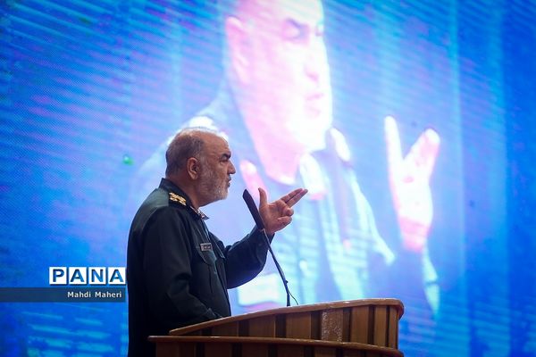 اختتامیه نمایشگاه تخصصی عملکرد و پیشرفت و محلات مردم سالار