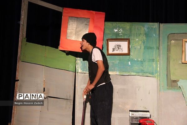 نمایش کمدی اعزام از پامنار در اسلامشهر