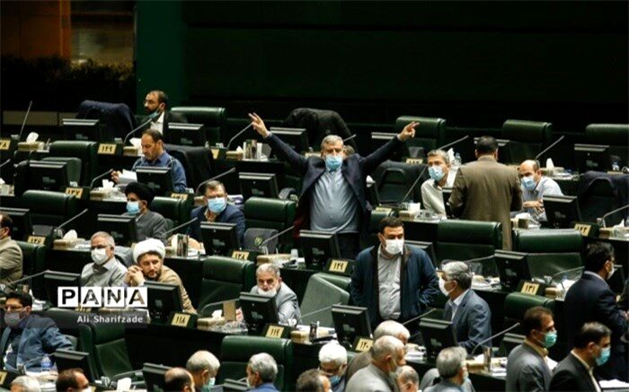 سوال از وزیر ارتباطات در دستورکار صحن علنی مجلس قرار دارد