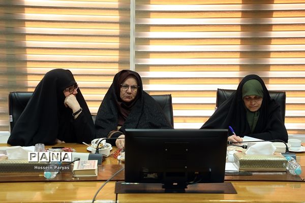 دیدار جمعی از خیرین سلامت کشور با وزیر آموزش و پرورش