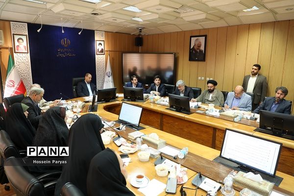 دیدار جمعی از خیرین سلامت کشور با وزیر آموزش و پرورش