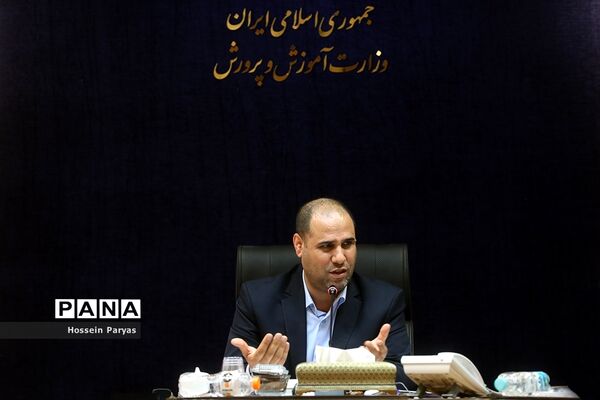 دیدار جمعی از خیرین سلامت کشور با وزیر آموزش و پرورش