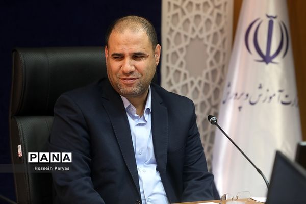 دیدار جمعی از خیرین سلامت کشور با وزیر آموزش و پرورش