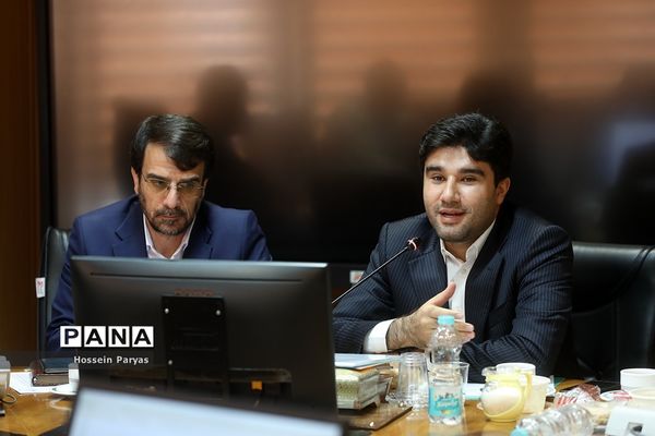 دیدار جمعی از خیرین سلامت کشور با وزیر آموزش و پرورش